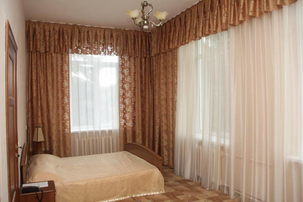 Grand Kavkaz Hotel Nalchik Esterno foto